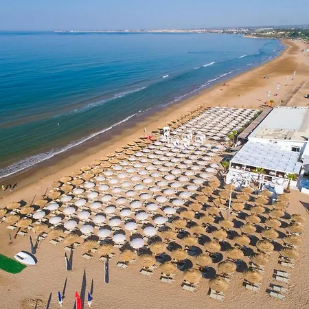 Hotel Borgo Rio Favara Club 2*